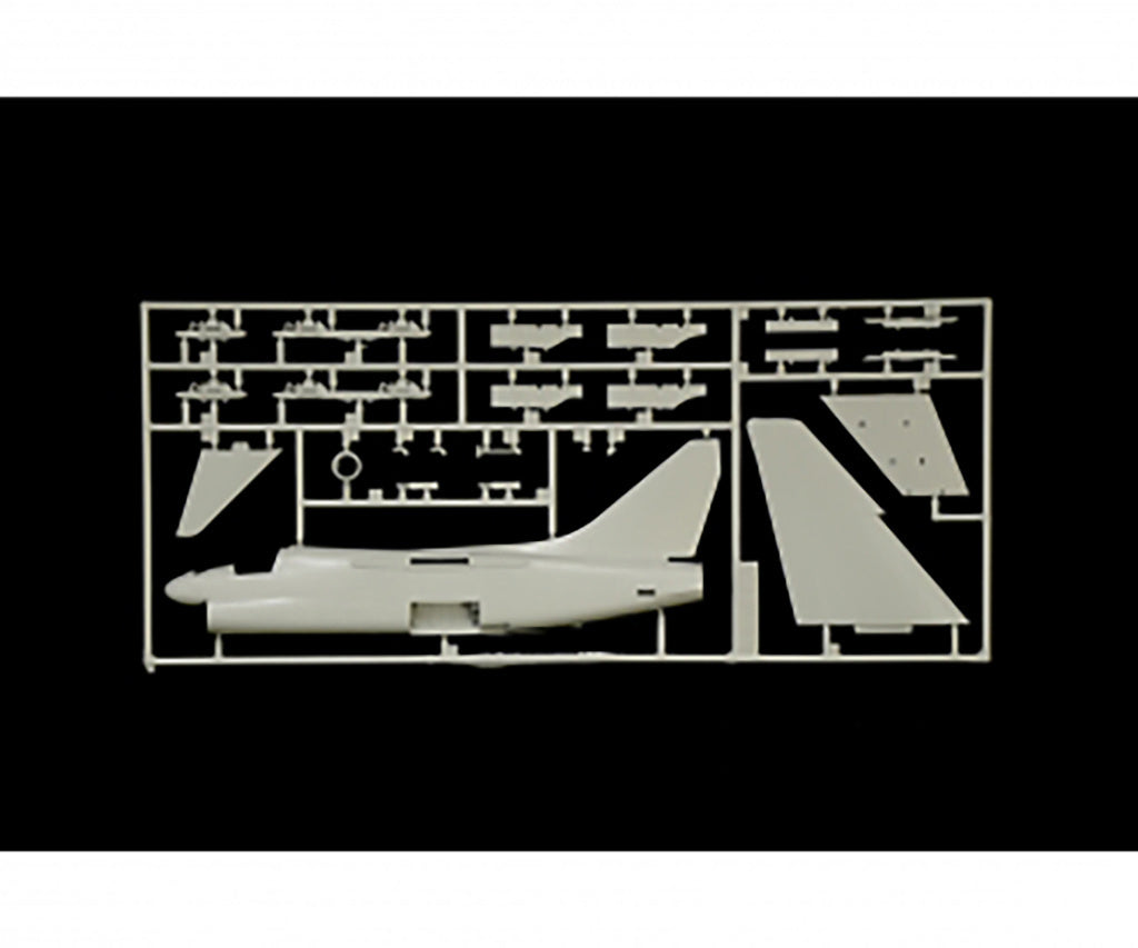 Italeri 1:72 A-7E Corsair ll - 1411_07