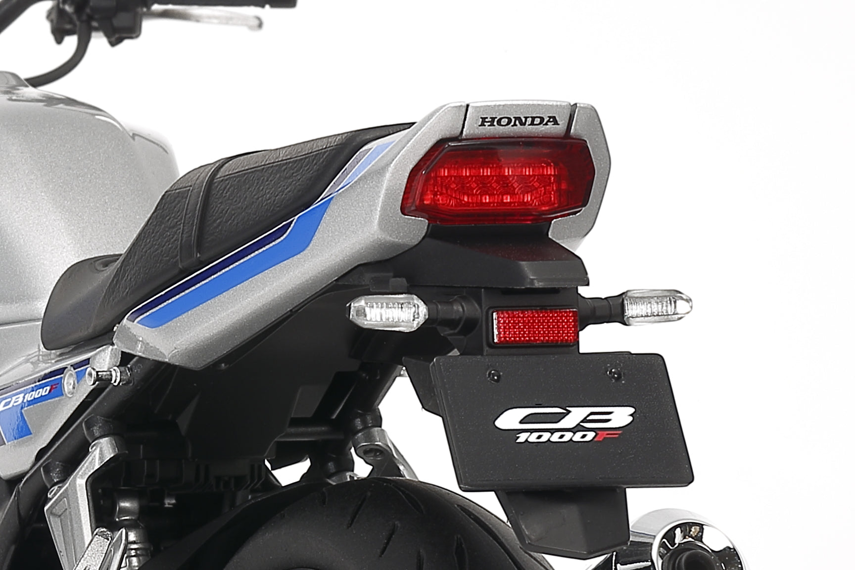 Tamiya 14144 1:12 Honda CB1000F  Motorcycle Plastic Model Kit - 14144_15