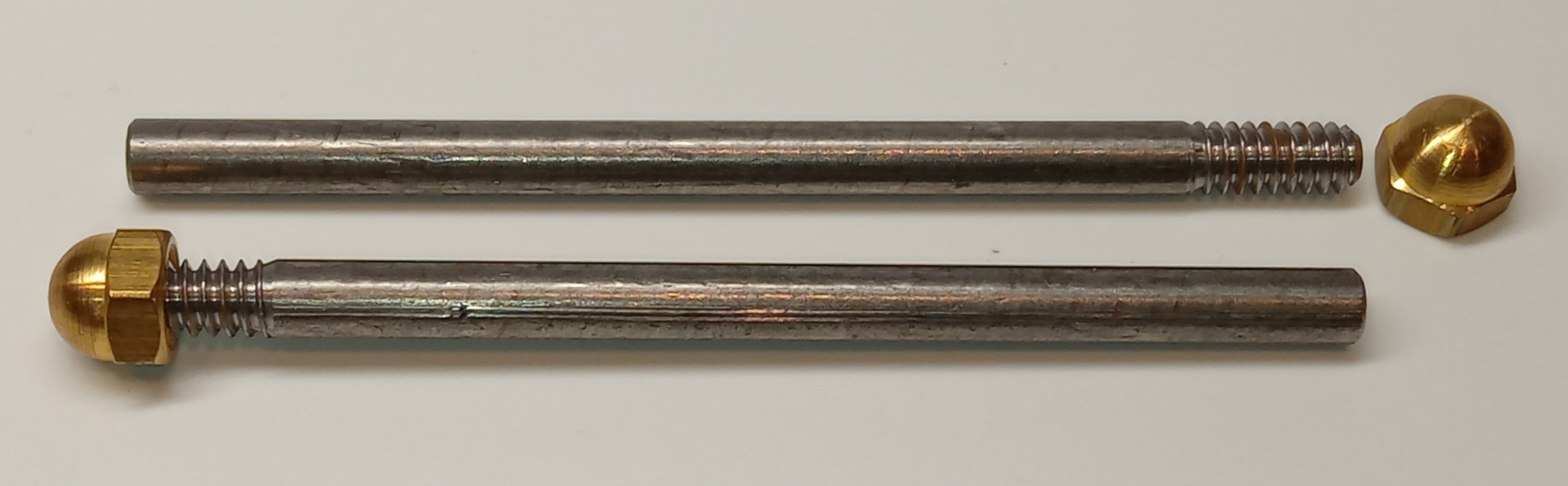 HW4 Threaded Axles with domed nuts (2)