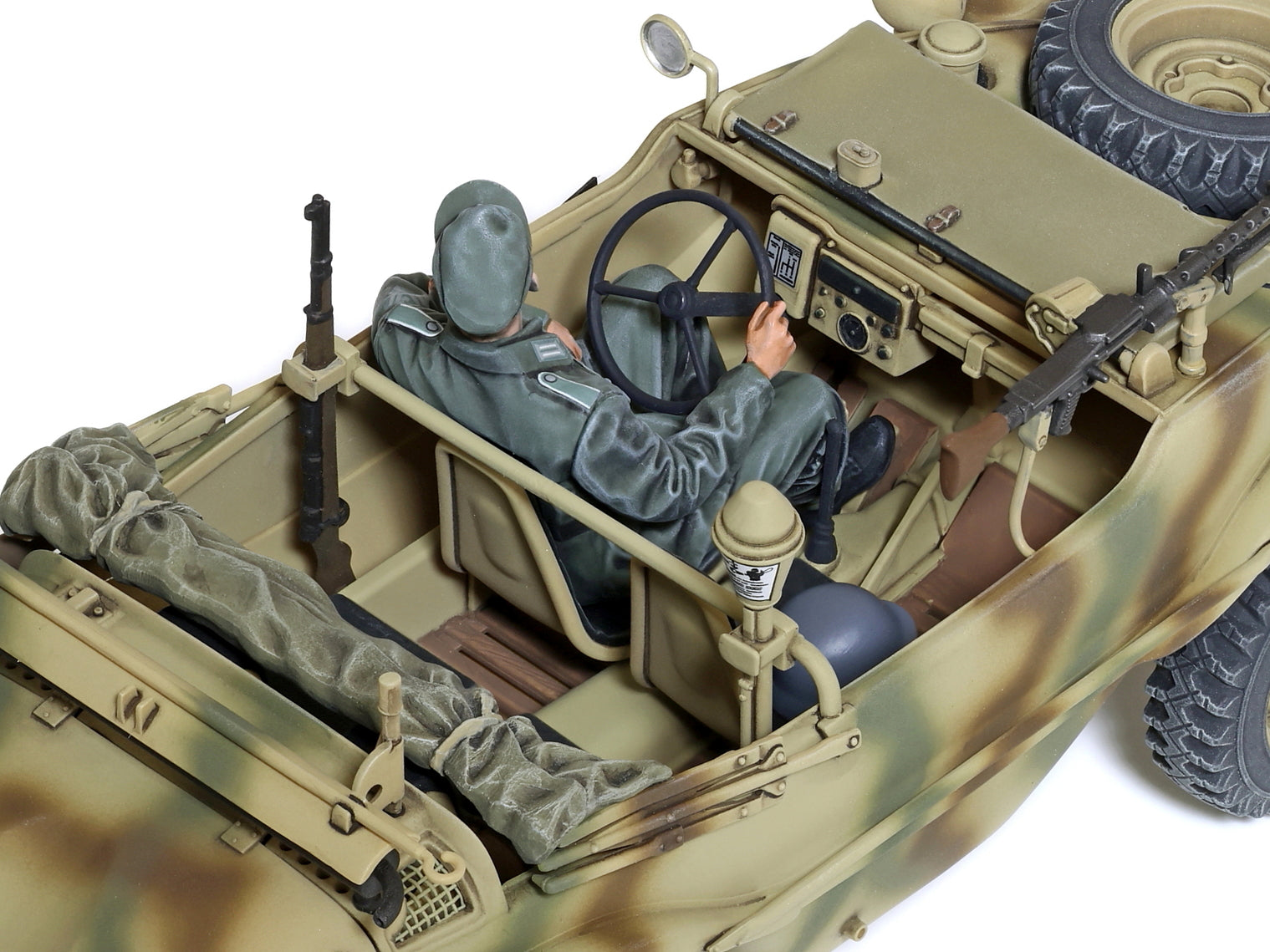 Tamiya  1:35 German Schwimmwagen Type 166  wide wheel version 35393 - 35393_05