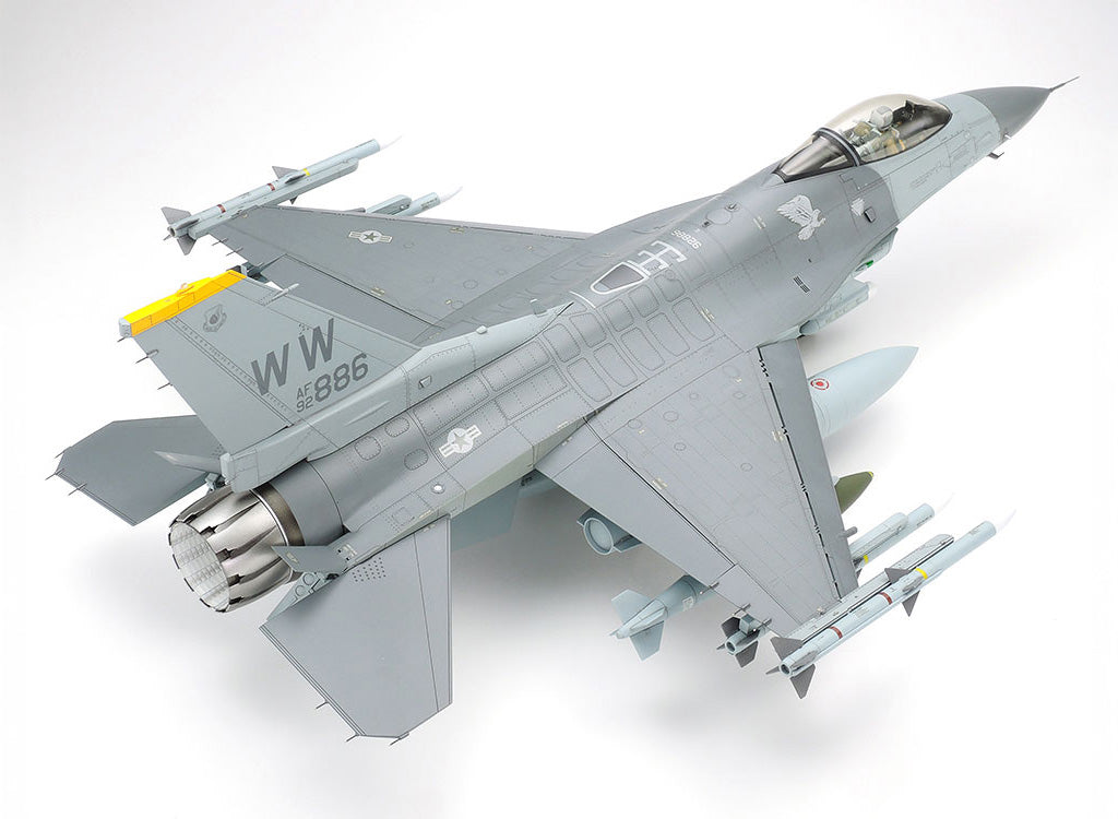 Tamiya 1/32 F-16CJ (Block 50) Fighting Falcon - 60315_03