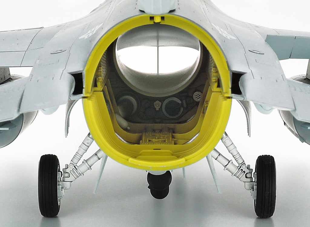 Tamiya 1/32 F-16CJ (Block 50) Fighting Falcon - 60315_06