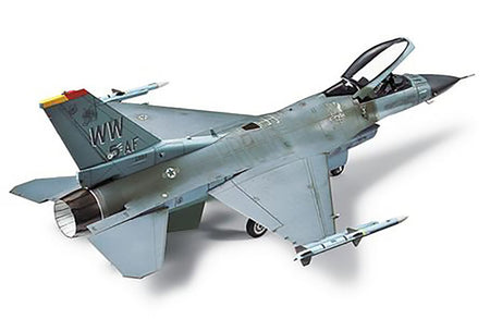 Tamiya 1:72  F-16CJFighting Falcon 60786 Plastic Model Kit