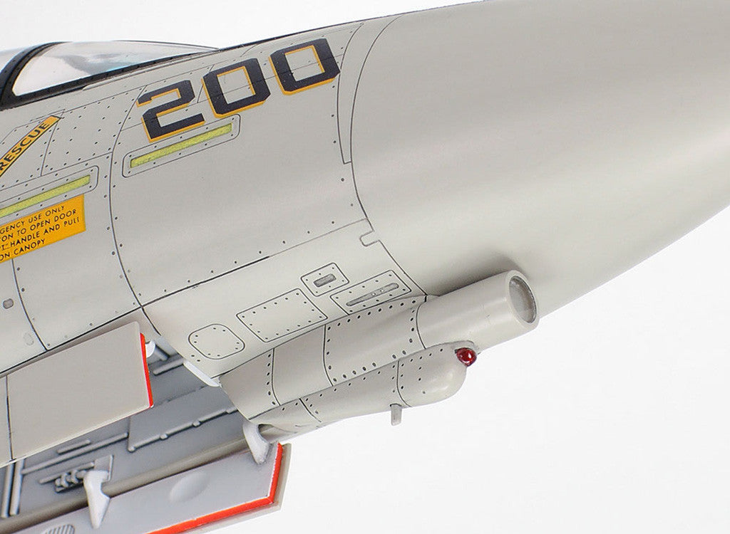 Tamiya 1:48 USN F-14A Tomcat (Late Version) Carrier Launch Set - 61122_011