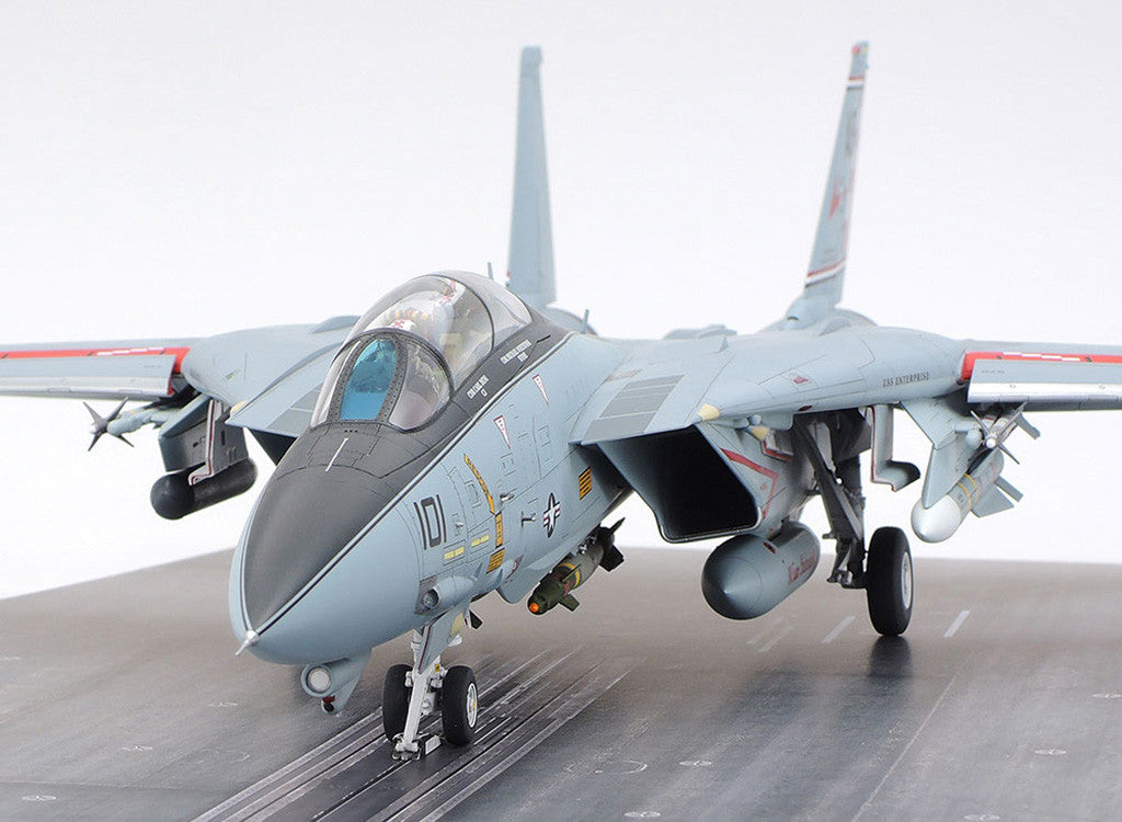 Tamiya 1:48 USN F-14A Tomcat (Late Version) Carrier Launch Set - 61122_013