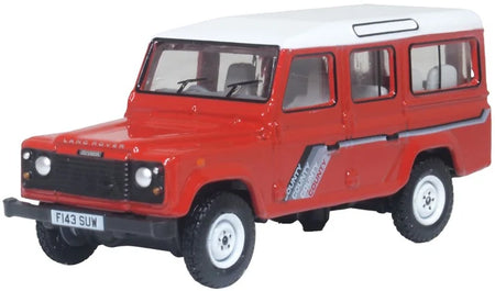 Land Rover  Defender LWB  Station Wagon Masai Red 1:76 76DEF018 by Oxford Diecast
