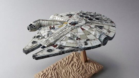 Bandai 1/144 Millennium Falcon
