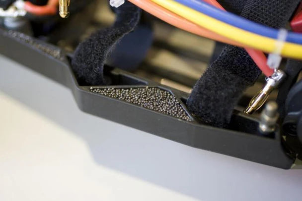 Deluxe Materials Liquid Gravity 240g by Deluxe Materials BD38