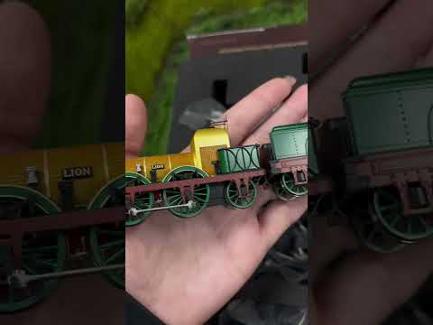 Hornby R30232 Liverpool & Manchester Railway Centenary Celebration  Pack